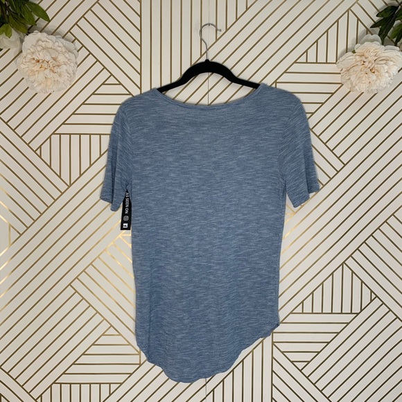 Madewell | Basic Striped V-Neck Top - Picture 4 of 5
